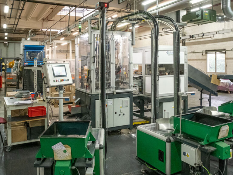 Machine spéciale